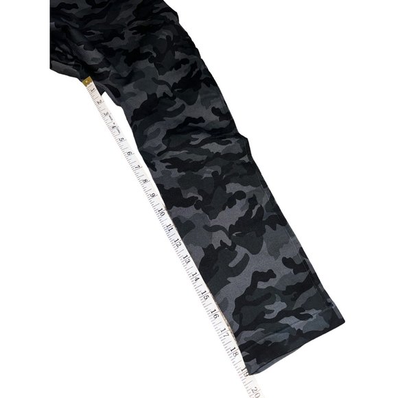 New Belly Bandit Mother Tucker Postpartum Compression Capri in Black Camo LG - Picture 8 of 8